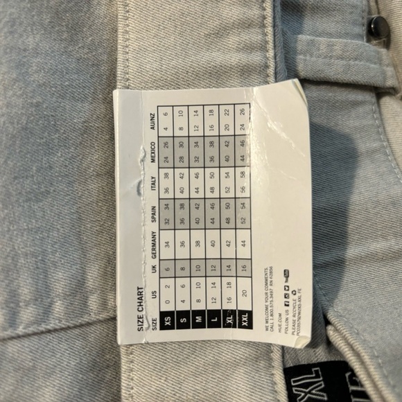 HUE Sz XL Sunwashed Ultra Soft Denim Capri Cropped In Gray Dove NEW WITH TAGS - Picture 5 of 10